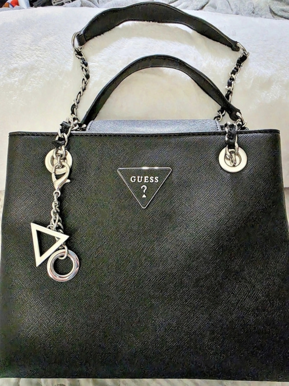GUESS Black Shoulder Bag